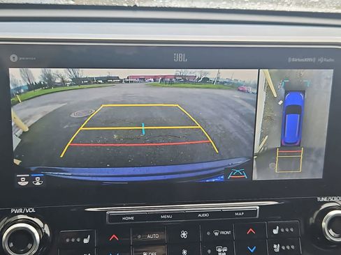 Used 2021 Toyota Highlander Limited image 30