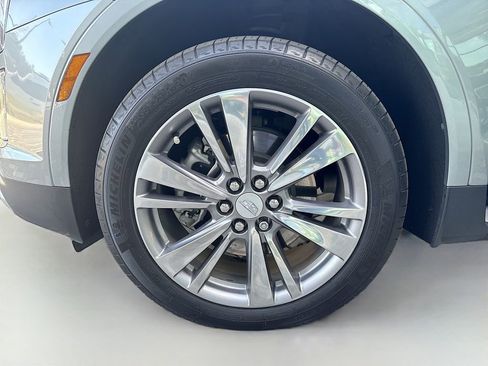 Used 2024 Cadillac XT5 Premium Luxury image 11