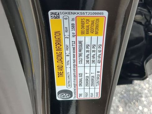 New 2026 GMC Acadia Elevation image 48