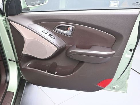 Used 2011 Hyundai Tucson GLS image 33