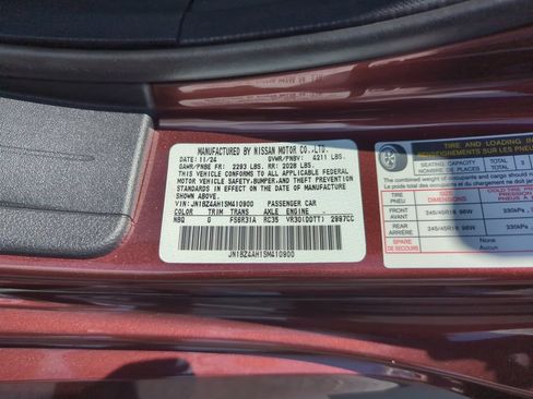Used 2025 Nissan Z Sport w/ Floor Mat Package RWD image 42
