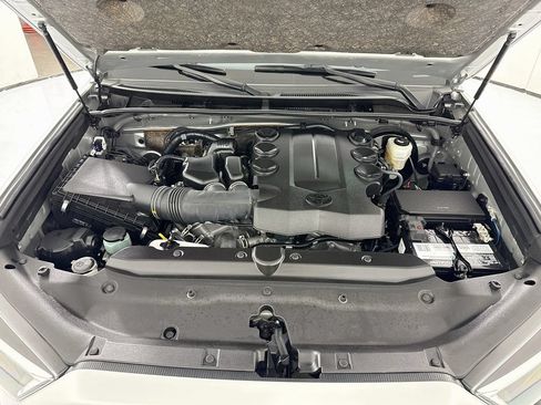 Used 2023 Toyota 4Runner SR5 RWD image 29