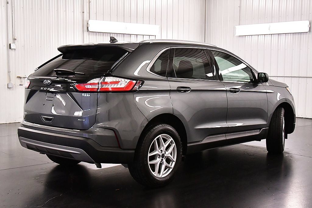 Used 2024 Ford Edge SEL w/ Convenience Package AWD/4WD image 7