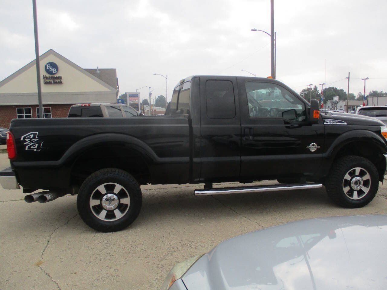 Used 2016 Ford F350 Lariat w/ Lariat Interior Package AWD/4WD image 9