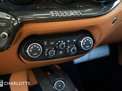 Used 2014 Ferrari F12 Berlinetta RWD image 29
