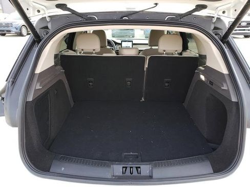 Used 2022 Lincoln Corsair AWD w/ Equipment Group 101A image 8