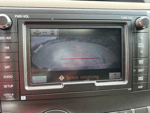 Used 2013 Toyota Sienna Limited w/ Premium Pkg AWD/4WD image 16