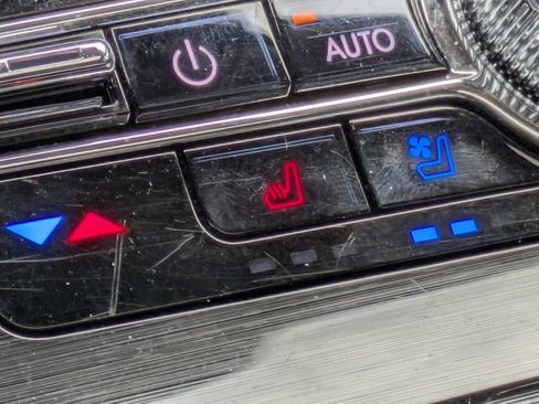 Certified 2022 Lincoln Nautilus Reserve w/ Equipment Group 201A image 23