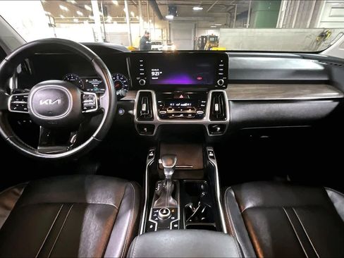 Used 2022 Kia Sorento S image 15