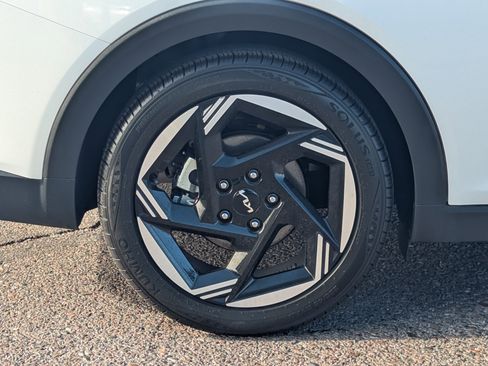 Certified 2025 Kia K4 EX image 7