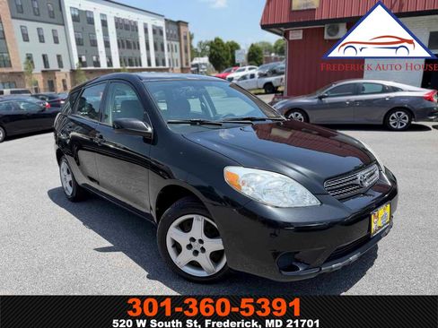 Used 2007 Toyota Matrix FWD image 1