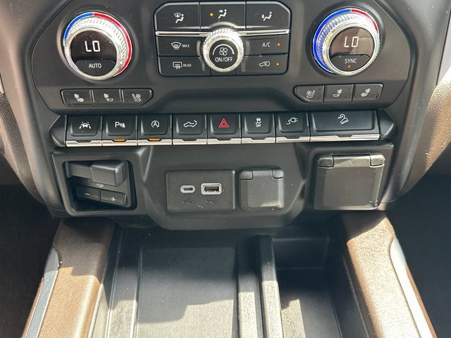 Used 2019 GMC Sierra 1500 SLT w/ SLT Premium Package AWD/4WD image 32