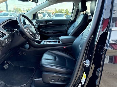 Used 2022 Ford Edge Titanium AWD/4WD image 9