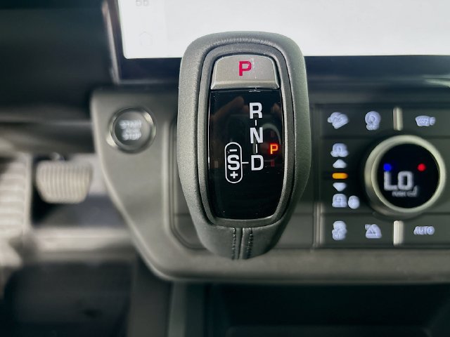 New 2026 Land Rover Defender 130 S AWD/4WD image 18
