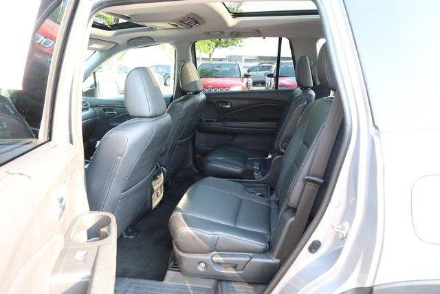 Used 2018 Honda Pilot Elite image 25