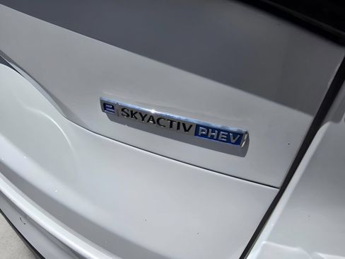 Used 2024 MAZDA CX-90 Plug-In Hybrid w/ Premium Plus AWD/4WD image 18