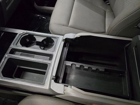 Used 2020 Ford F150 XLT w/ Equipment Group 302A Luxury AWD/4WD image 27