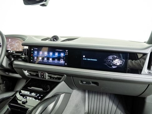 New 2026 Porsche Cayenne image 26