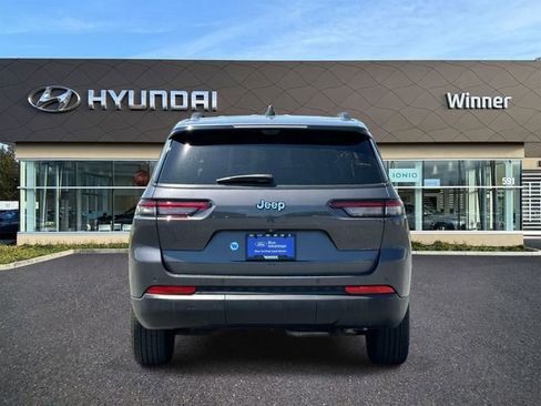 Used 2023 Jeep Grand Cherokee L Limited w/ Luxury Tech Group II AWD/4WD image 4