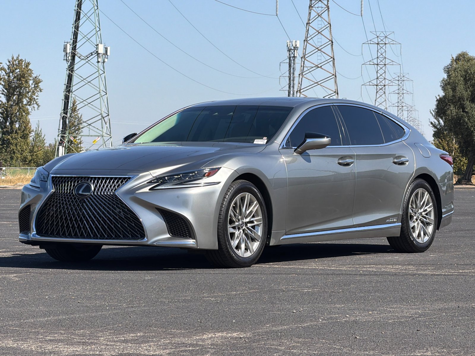 Used 2018 Lexus LS 500h w/ Interior Upgrade Package RWD image 8