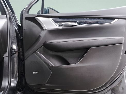 Used 2022 Cadillac XT5 Premium Luxury w/ LPO, Floor Liner Package image 35