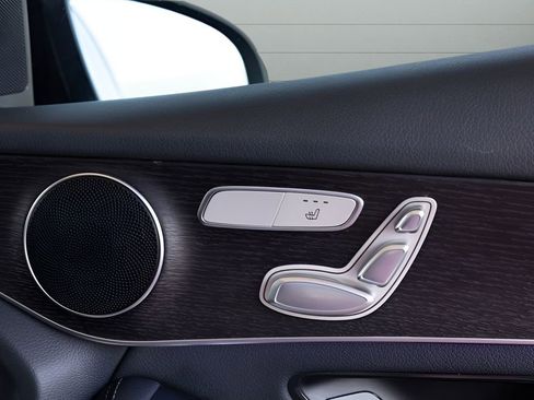 Used 2022 Mercedes-Benz GLC 300 4MATIC image 79