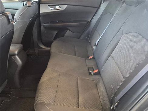 Used 2020 Kia Forte LXS FWD image 16
