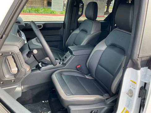 New 2025 Ford Bronco Outer Banks image 59