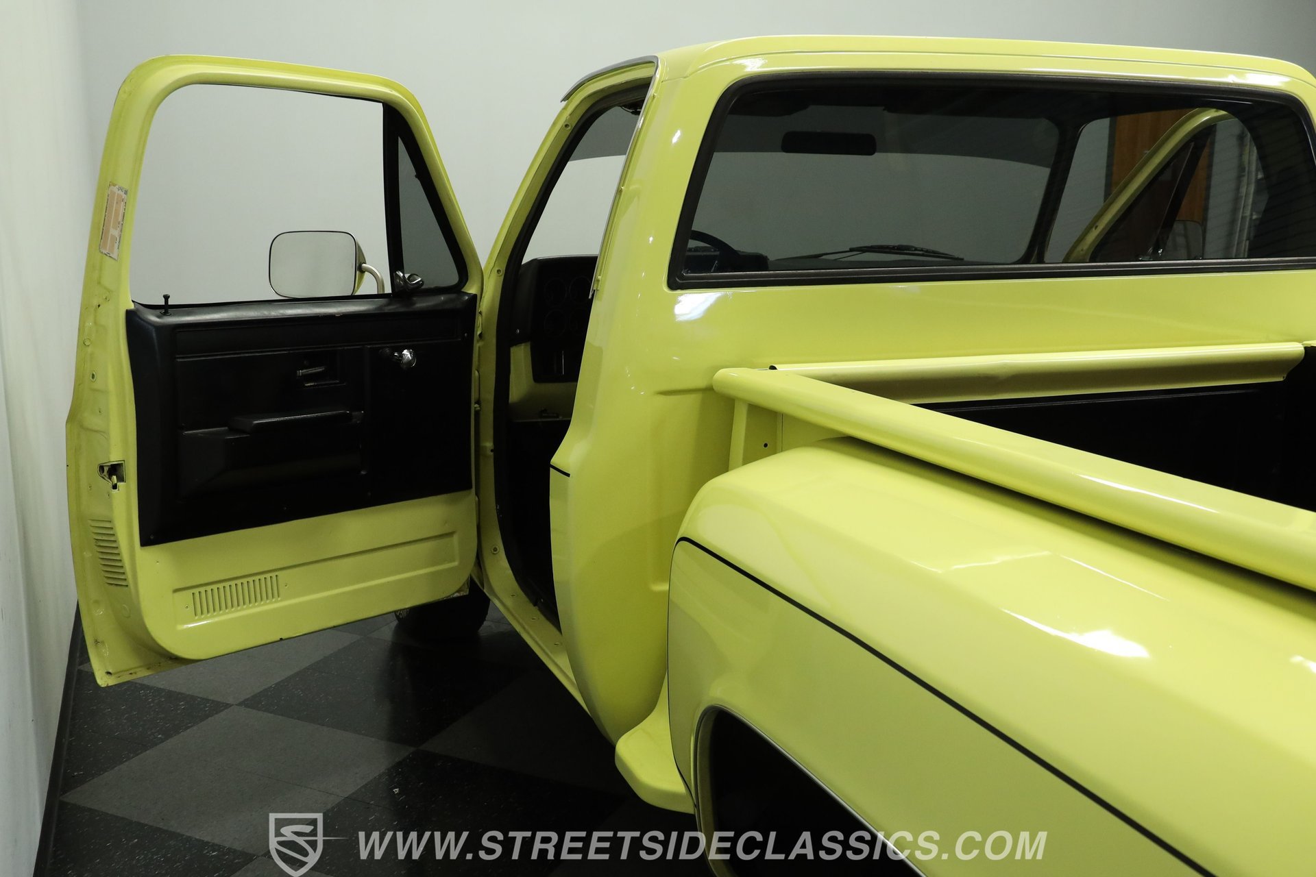 Used 1987 Chevrolet Silverado 1500 1500 RWD image 32