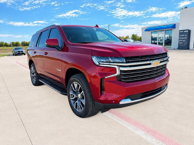 Used 2024 Chevrolet Tahoe LT w/ Luxury Package RWD image 1