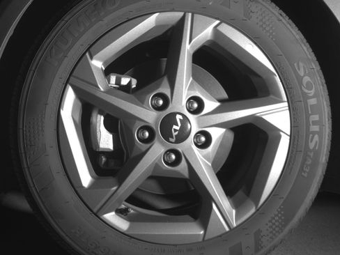 Used 2025 Kia K4 LXS image 12