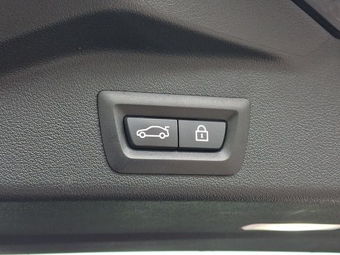 Used 2022 BMW X5 M50i AWD/4WD image 29