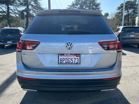 Used 2020 Volkswagen Tiguan S image 4