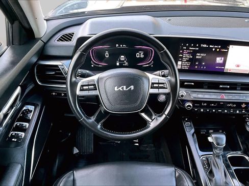 Used 2024 Kia Telluride S FWD image 6