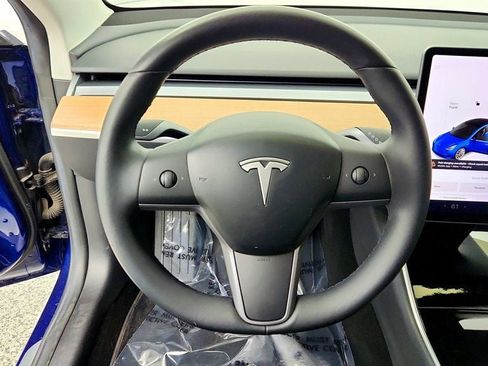 Used 2018 Tesla Model 3 Long Range image 13