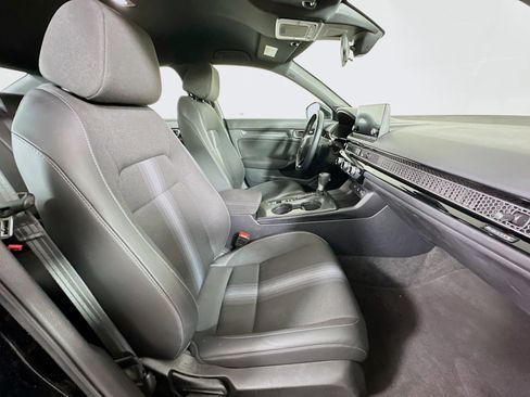 Used 2025 Honda Civic Sport image 29