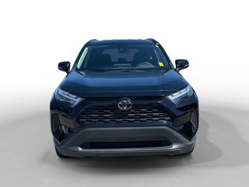 Used 2024 Toyota RAV4 XLE FWD image 8