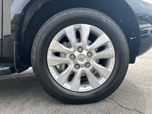 Used 2018 Toyota Sequoia Platinum RWD image 13