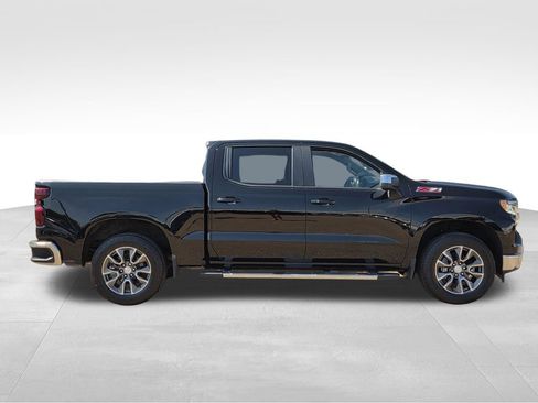 Used 2023 Chevrolet Silverado 1500 LT AWD/4WD image 5