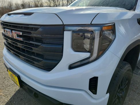 Used 2023 GMC Sierra 1500 Elevation w/ X31 Off-Road Package image 9