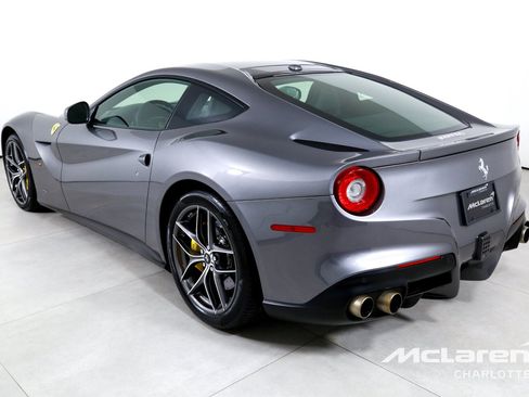 Used 2016 Ferrari F12 Berlinetta RWD image 6