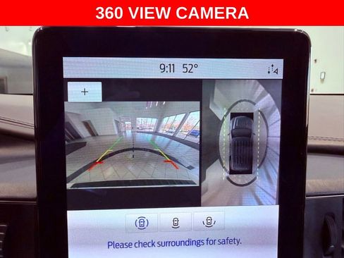 Used 2020 Ford Explorer Platinum w/ Premium Technology Package image 10