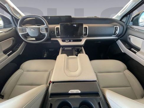 Used 2025 Ford Expedition Max Active image 12