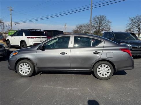 Used 2019 Nissan Versa S image 6