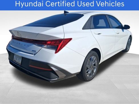 Certified 2024 Hyundai Elantra Blue image 4