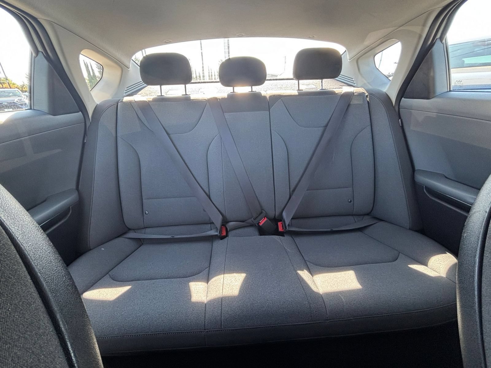 Used 2025 Kia K4 FWD image 37