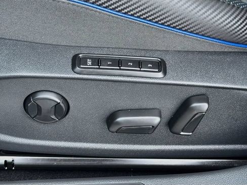 Used 2024 Volkswagen Golf R AWD/4WD image 24