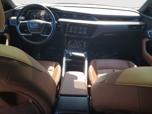 Used 2024 Audi Q8 e-tron Premium AWD/4WD image 10