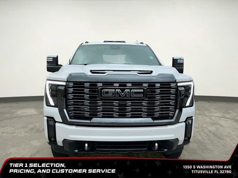 Used 2024 GMC Sierra 3500 Denali Ultimate AWD/4WD image 10