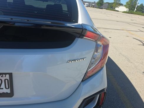 Used 2021 Honda Civic Sport image 12